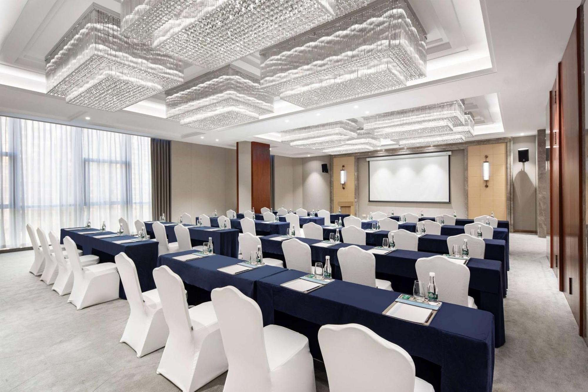 Kunming Huiyue Wyndham Hotel Buitenkant foto